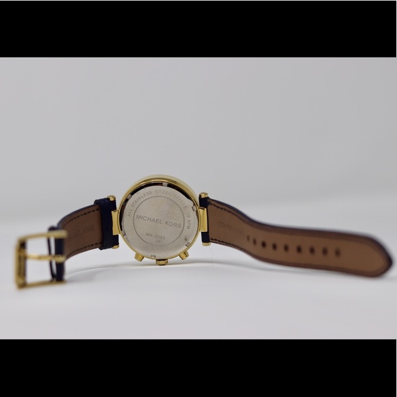 Michael Kors Watch - Picture 5 of 6